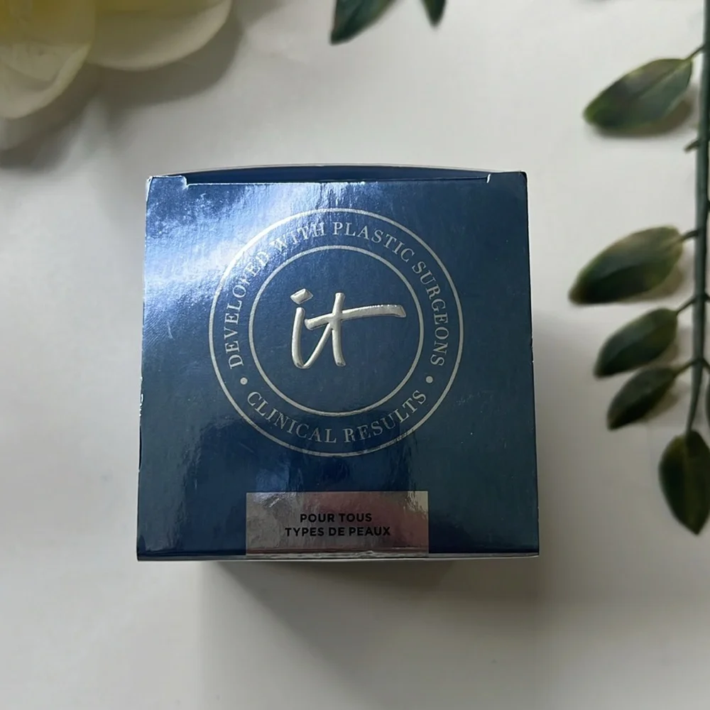 NEW It Cosmetics Hello Results Wrinkle Reducing Daily Retinol 1.7 Oz